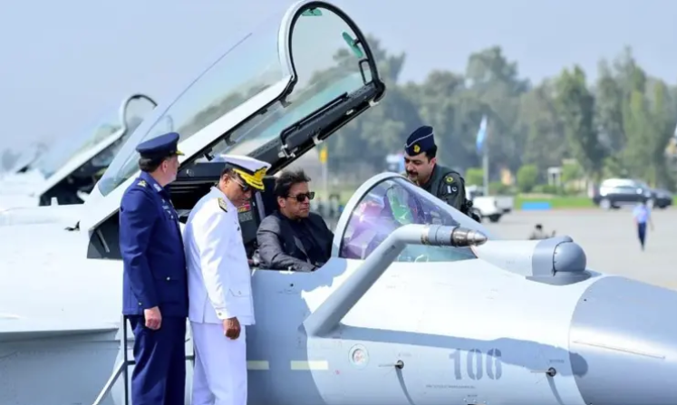 ہندوستان و پاکستان کےدرمیان مسئلہ کشمیر پر ایٹمی جنگ کا خدشہ ہے، برطانوی رپورٹ میں انکشاف