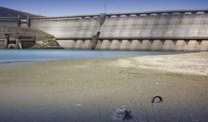 ایران کے بڑے ڈیم بھی سوکھنے لگے